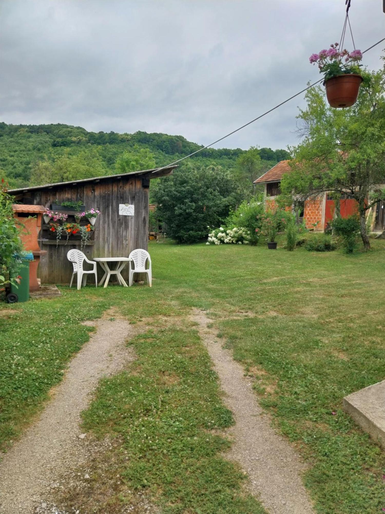 Guest House Happy Day Slunj Εξωτερικό φωτογραφία